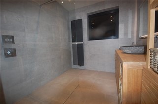 Badkamerrenovatie door Geert Andries, realisatie 88